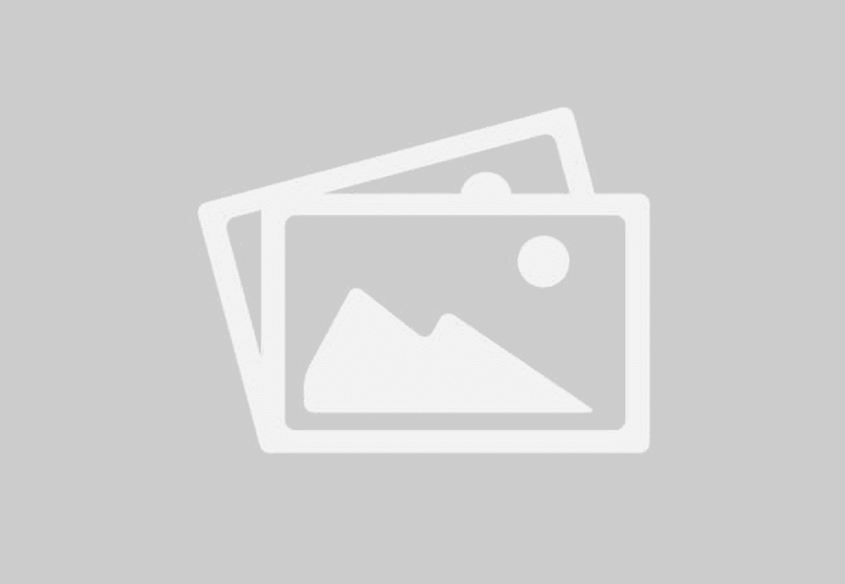 Image placeholder with mountains icon